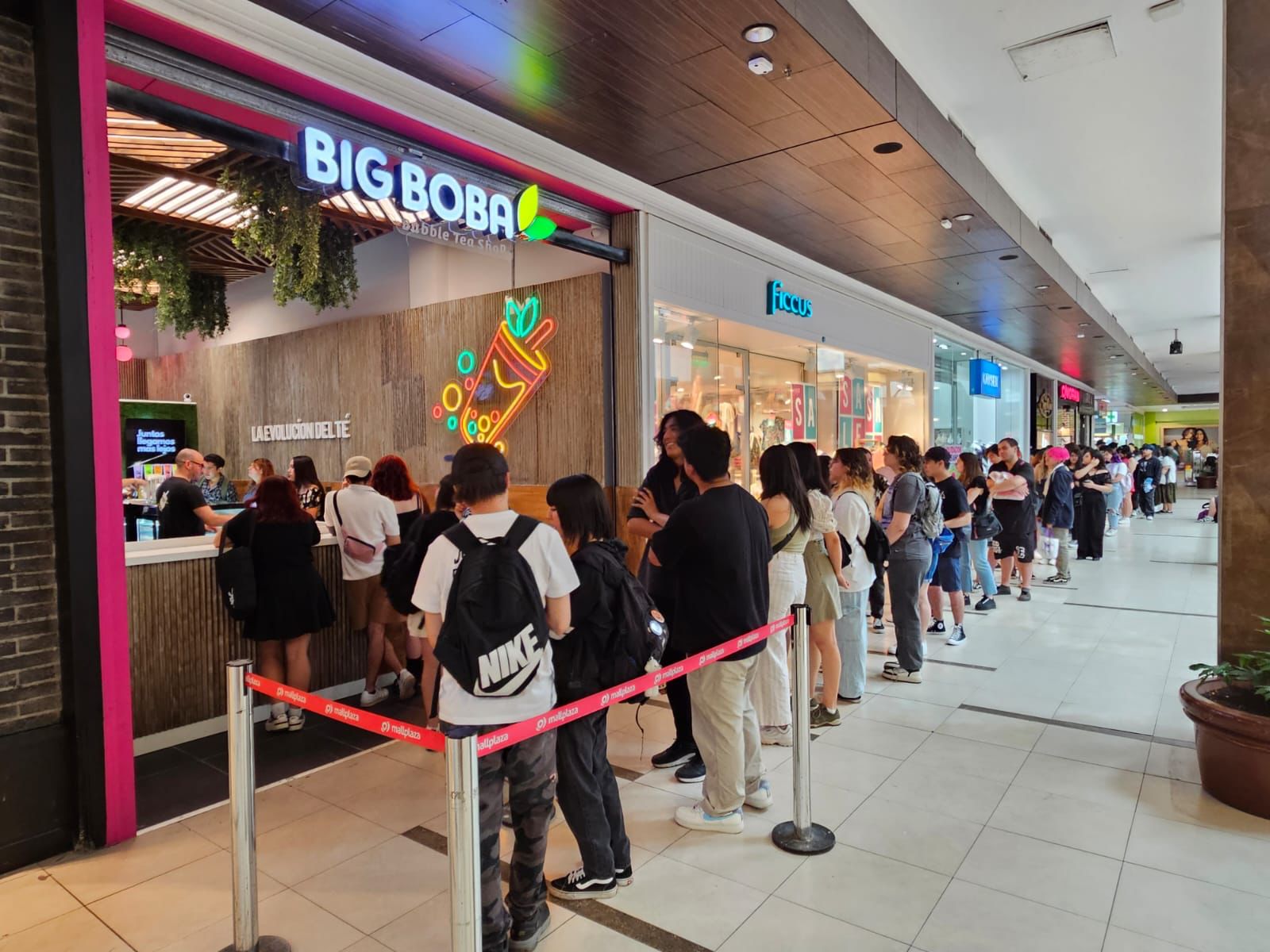 Mall Plaza Oeste